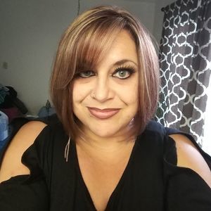 Meet your Posher, Demaura